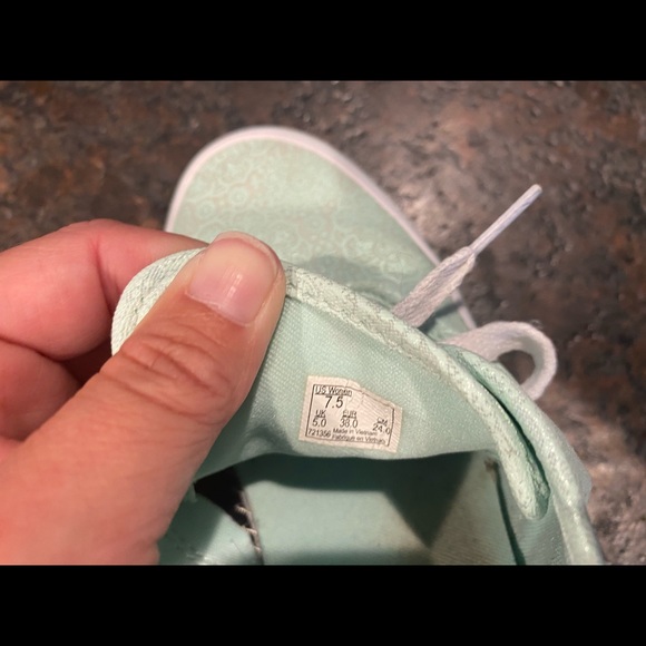 Vans shoes - Picture 5 of 5